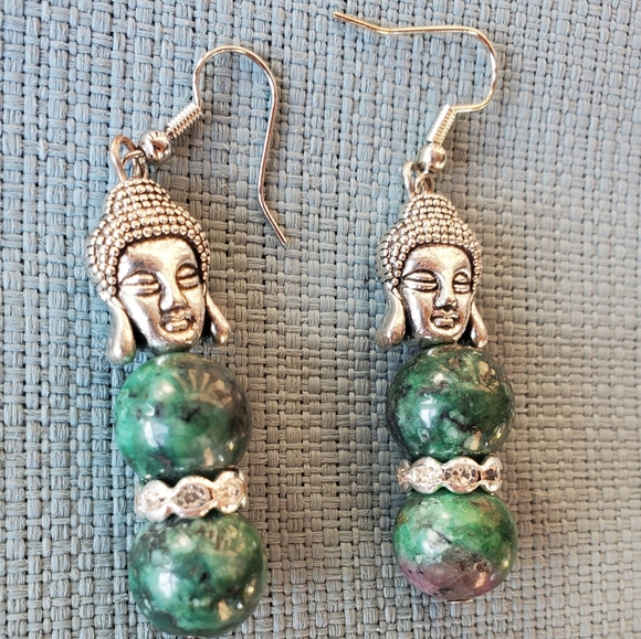New Buddha Head and Ruby in Fuchsite Silver Earrings. - Picture 3 of 13